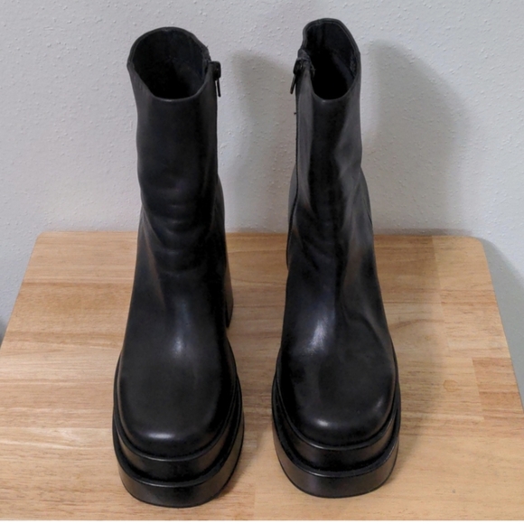 Steve Madden Cobra Black Genuine Leather Platform Boots sz 11 Goth Chunky Stack - Picture 7 of 10